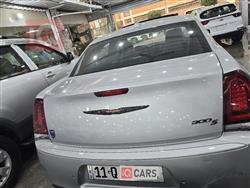 کرایسلەر 300